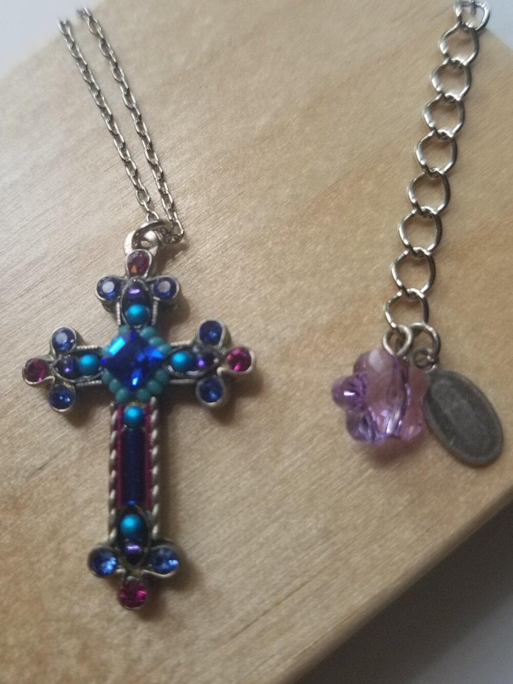 FIREFLY MOSIAC CROSS necklace multicolored